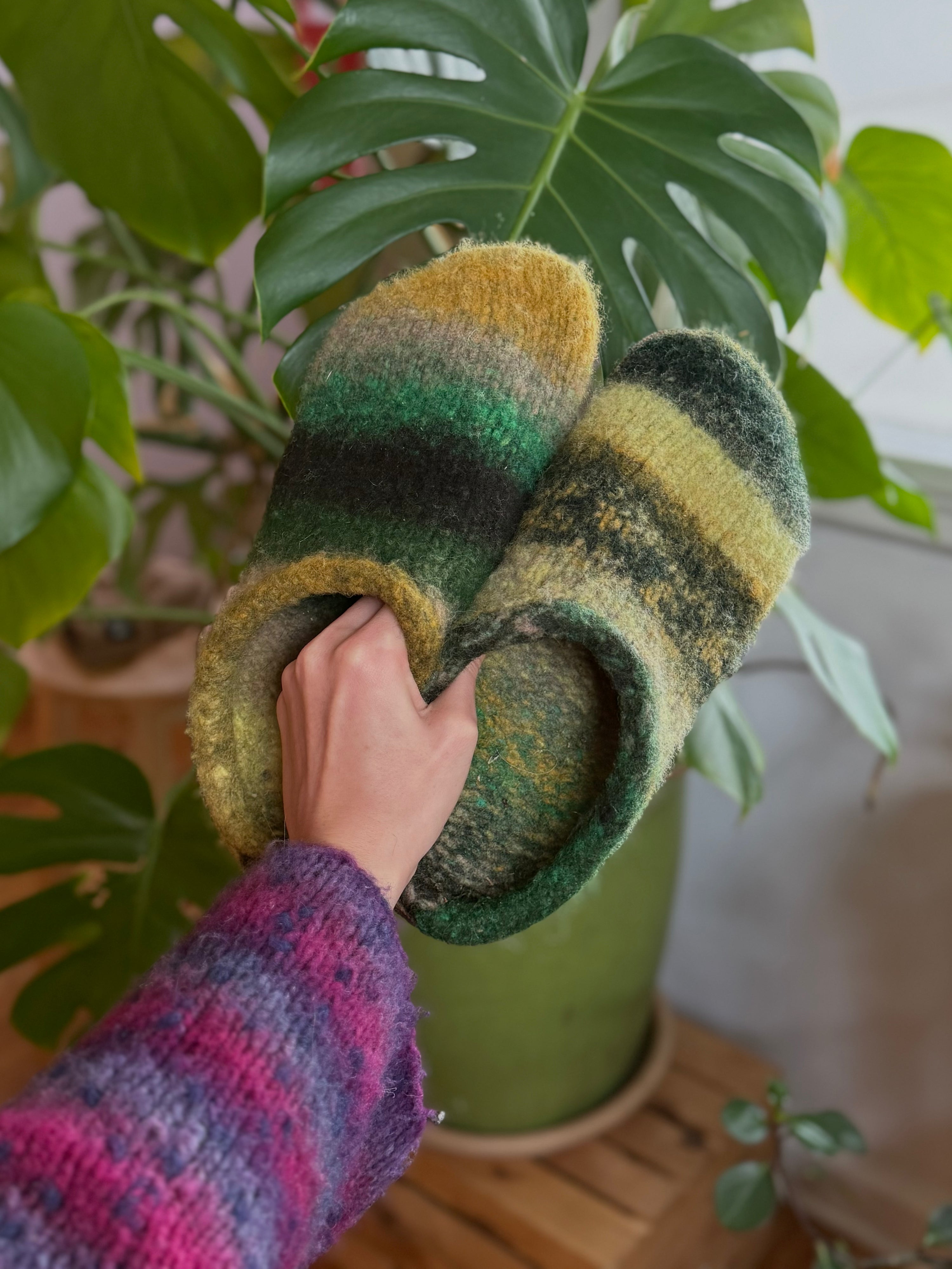 Bitterroot Clog Knitting Kit