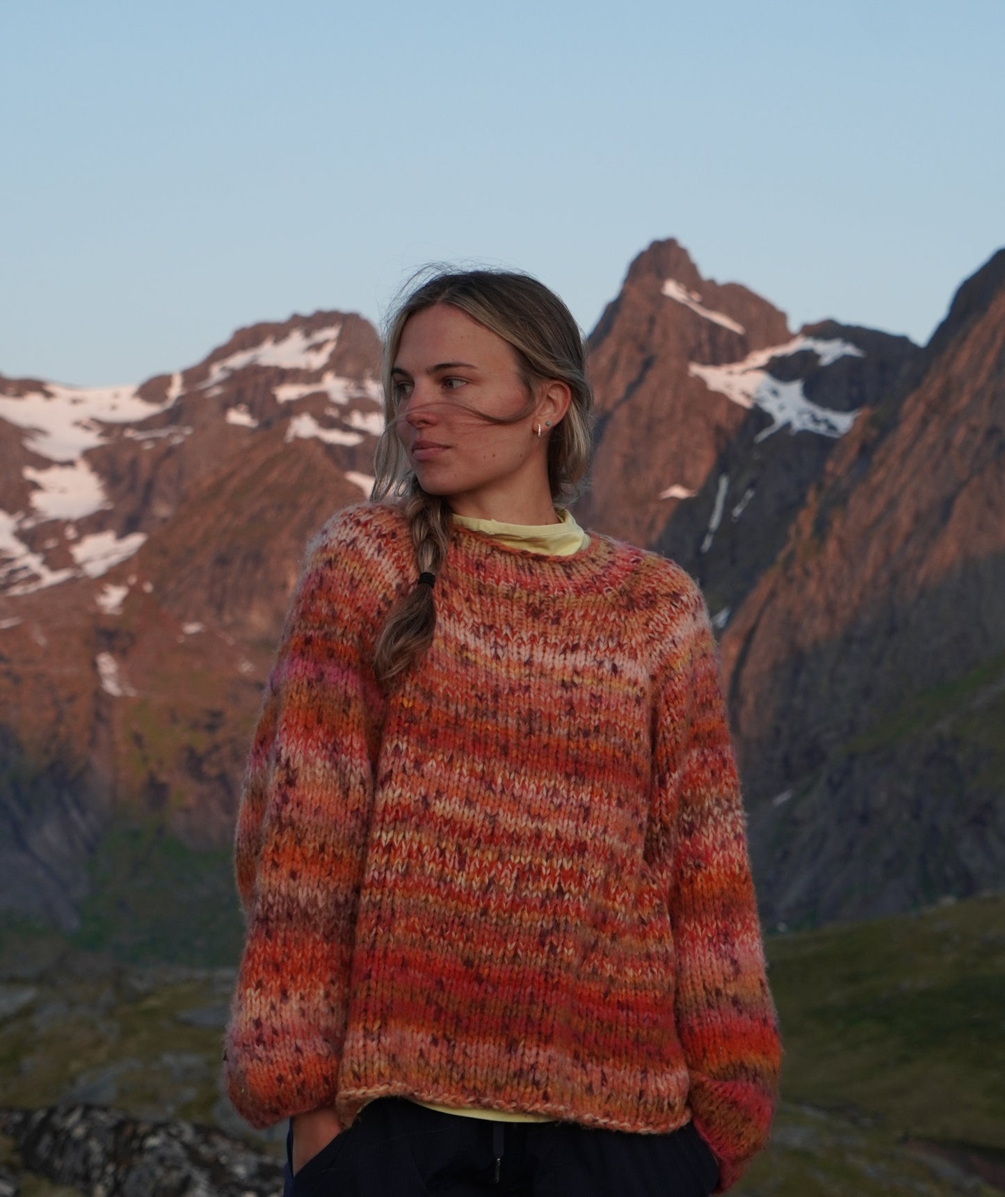 Glow Raglan Knitting Kit