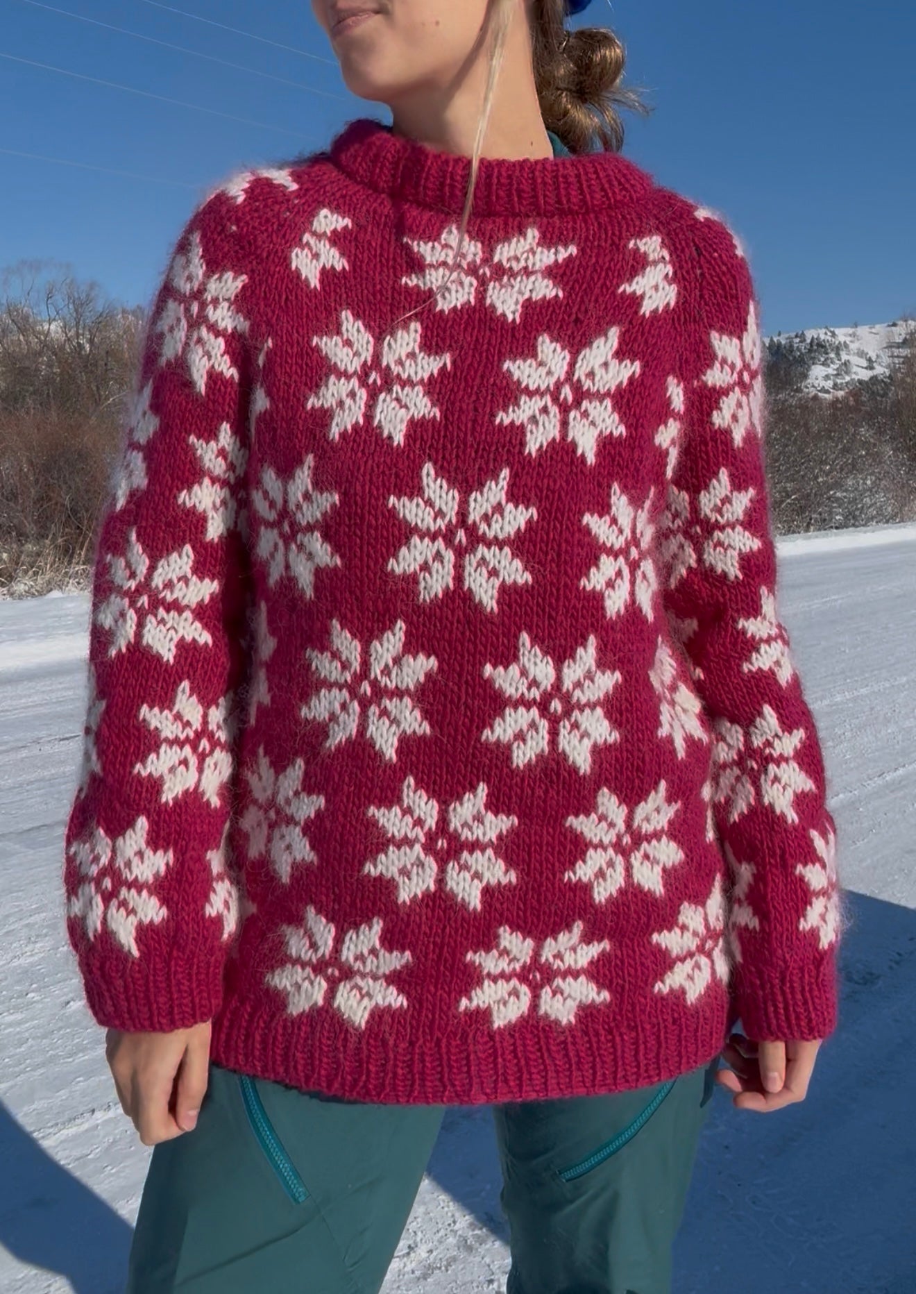 Snowflake Sweater Knitting Kit